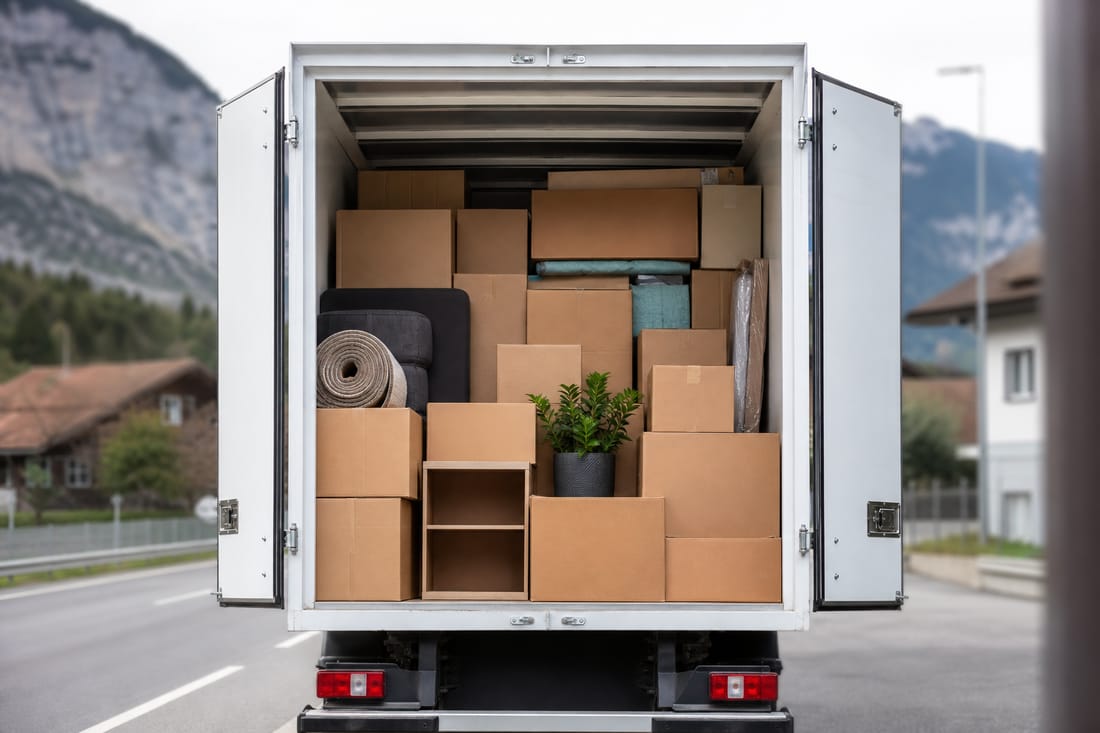 Exemple : camion de déménagement prêt pour un trajet inter-cantonal
